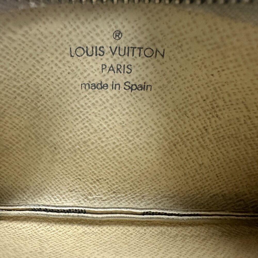 Authentic Louis Vuitton Damier Azur Key Pouch - Picture 11 of 11